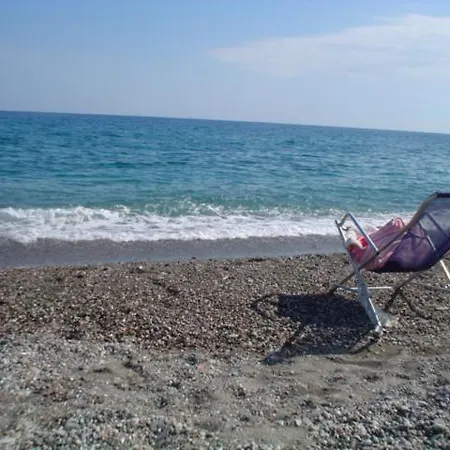 House Near The * Giardini-Naxos